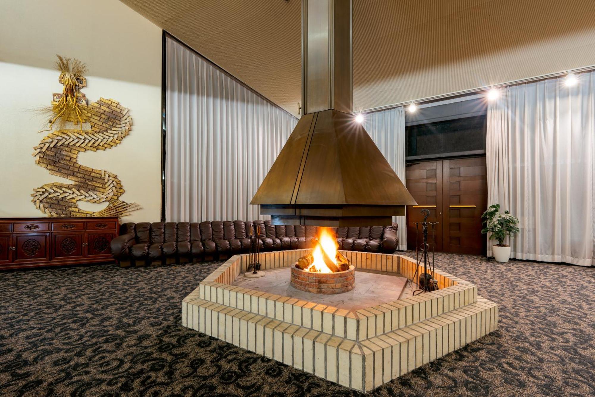 Hotel 富士祥栄会館 à Oyama  Extérieur photo